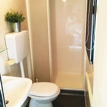 아파트 Ein Grosses Mobilheim Auf Einem Nahe Dem Und Dem Badeort *